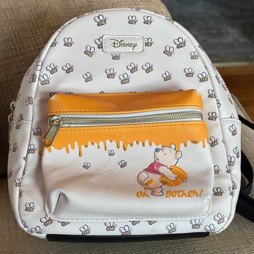 Disney Loungefly Winnie the Pooh  Backpack - White and Orange